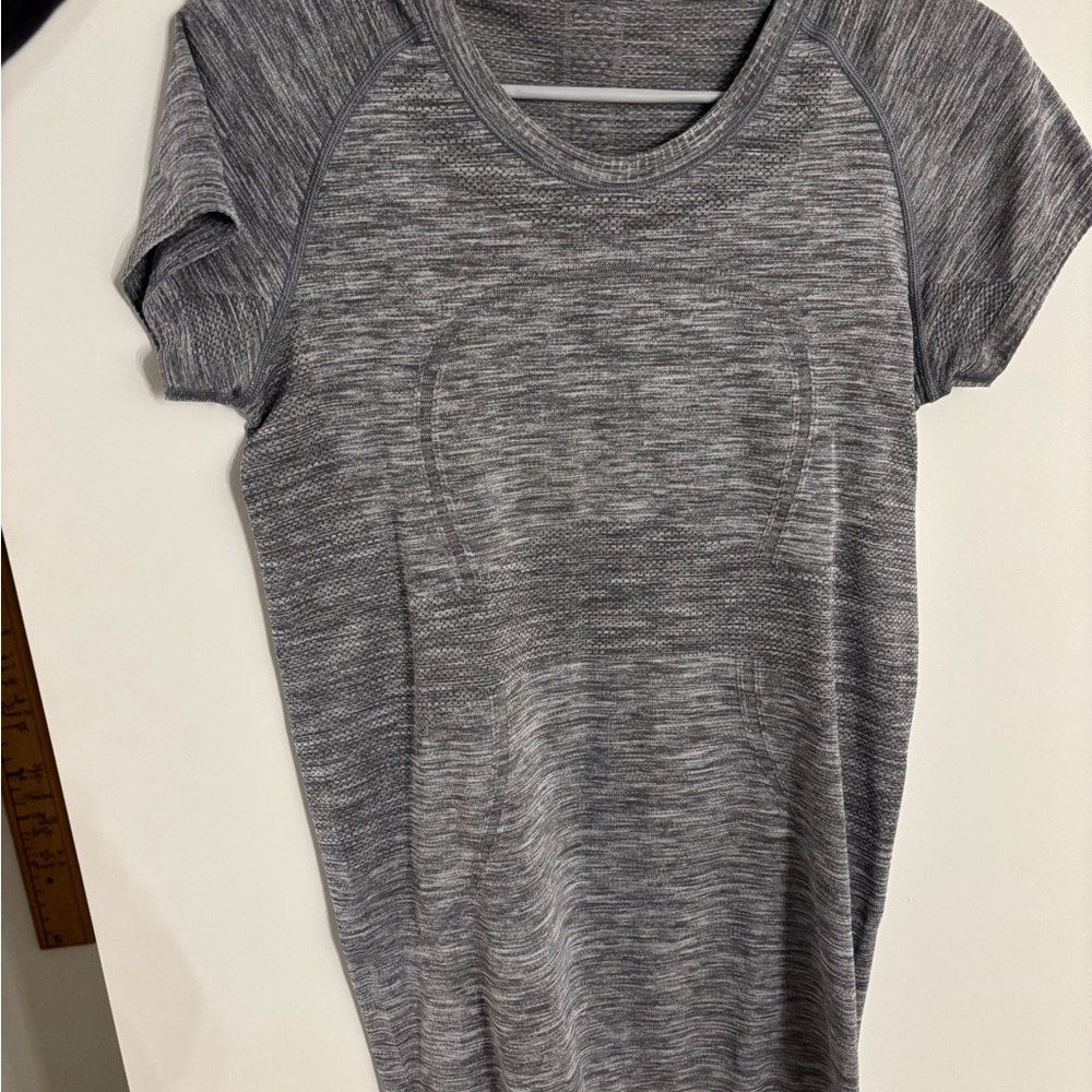 Lululemon Grey T-Shirt